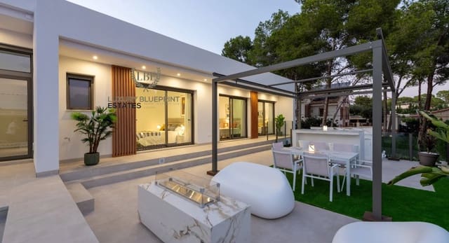 3 camera da letto Villa in vendita in Pilar de la Horadada con piscina garage - 825.000 € (Rif: 9536871)