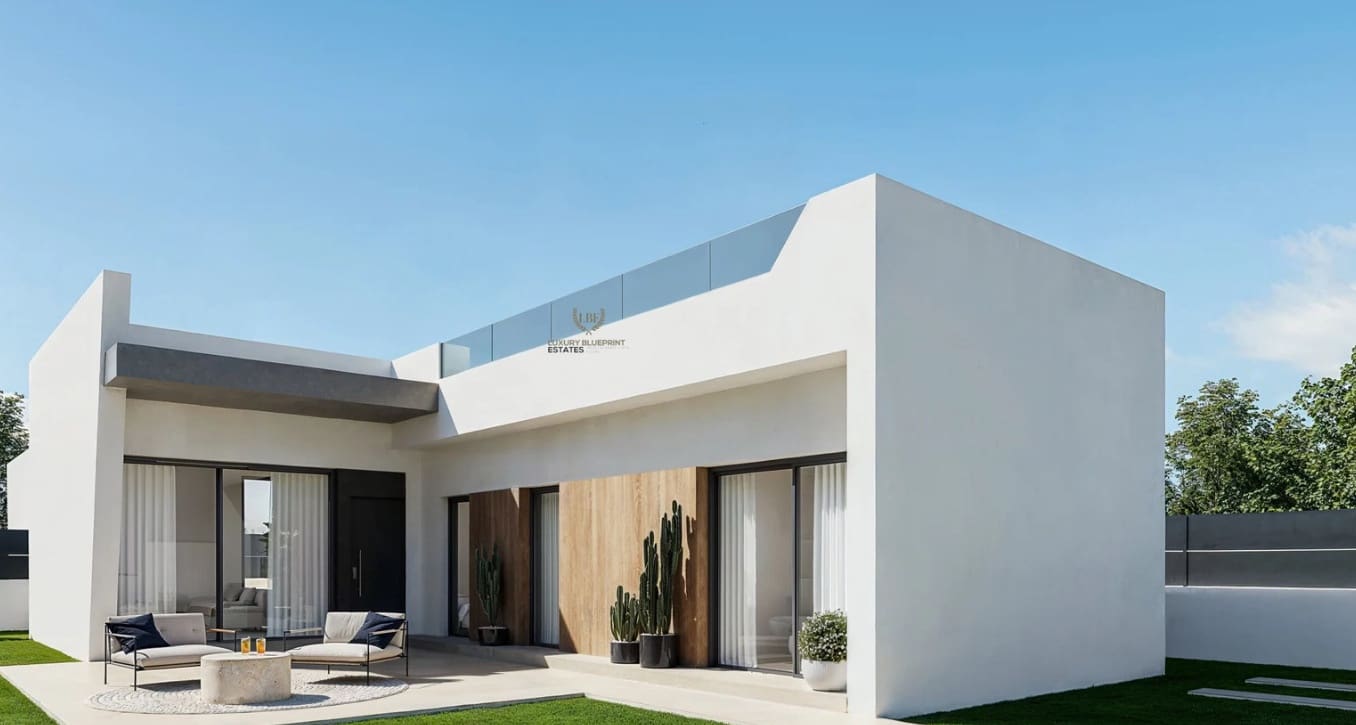 3 slaapkamer Villa te koop in San Miguel de Salinas met zwembad garage - € 429.900 (Ref: 9536877)