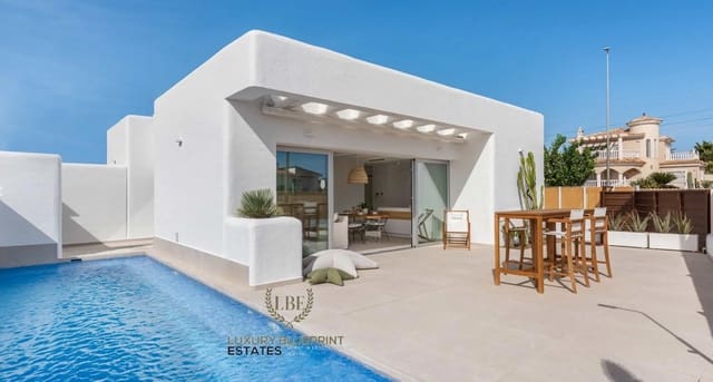 3 soveværelse Semi-Rækkehus til salg i Los Alcázares med garage - € 399.900 (Ref: 9537397)