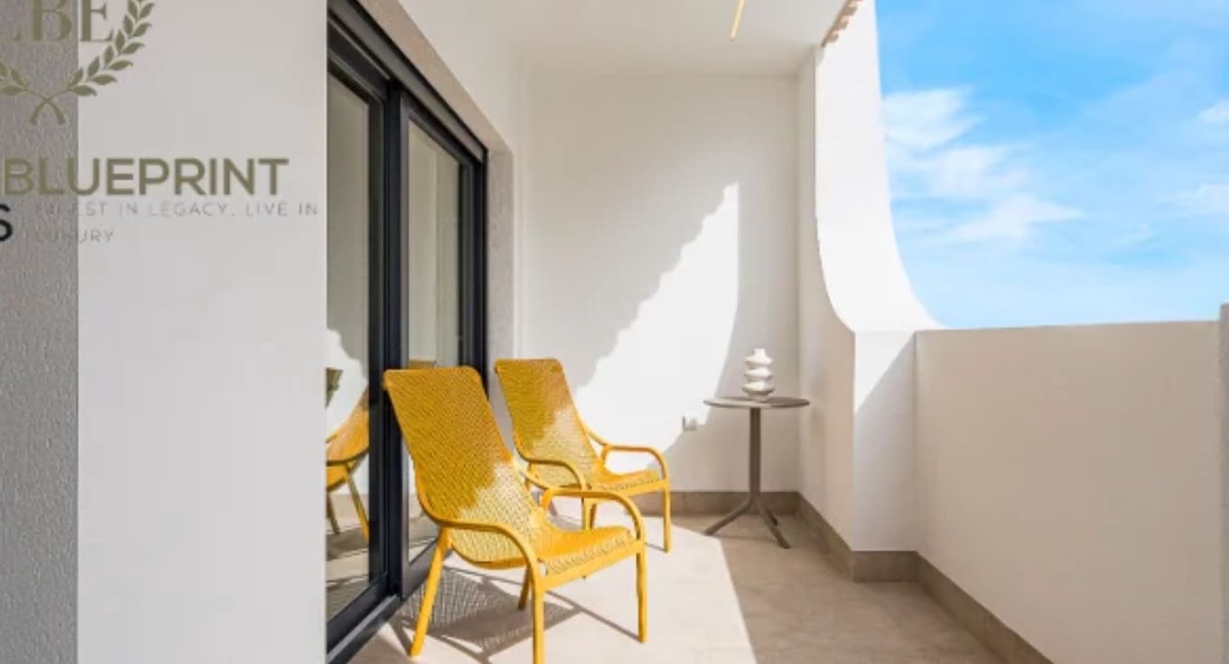 3 soveværelse Semi-Rækkehus til salg i Orihuela Costa med swimmingpool garage - € 399.900 (Ref: 9541753)