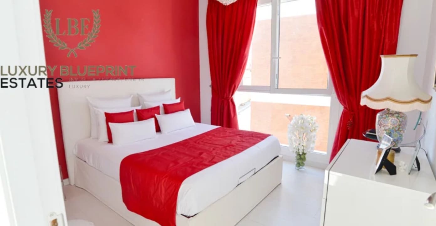 4 Zimmer Villa zu verkaufen in Santa Pola mit Pool Garage - 641.000 € (Ref: 9541953)