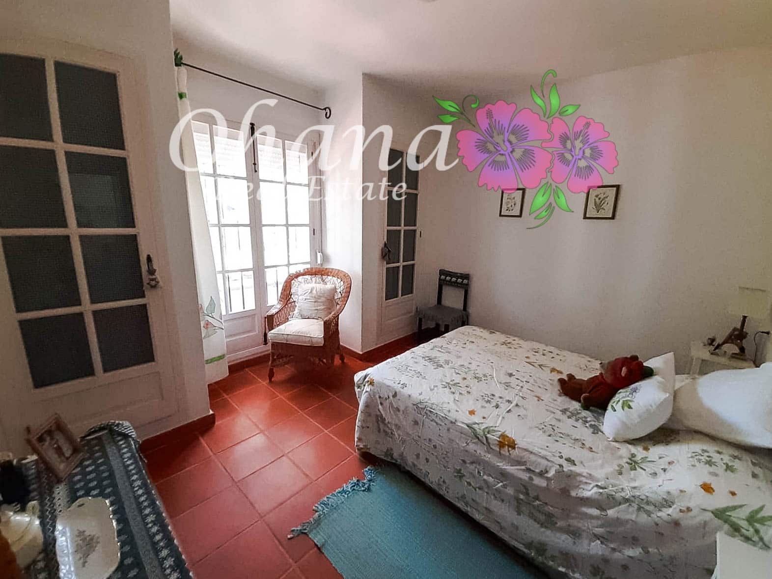 3 slaapkamer Finca/Landhuis te koop in Gea y Truyols met zwembad garage - € 265.000 (Ref: 9599963)