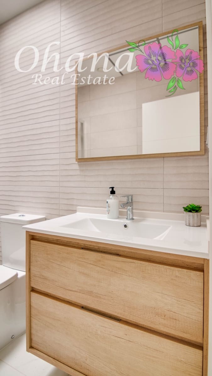 2 makuuhuone Huvila myytävänä paikassa Roda mukana uima-altaan 
autotalli - 339 500 € (Ref: 9600039)