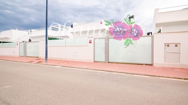 2 makuuhuone Huvila myytävänä paikassa Roda, San Javier mukana uima-altaan 
autotalli - 339 500 € (Ref: 9600039)