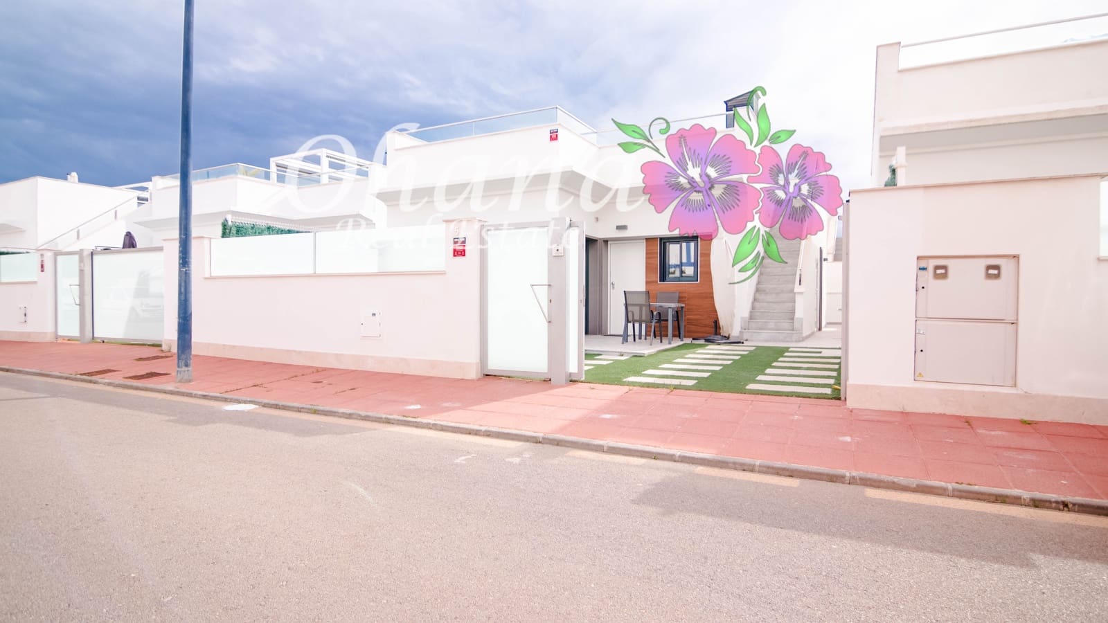 2 makuuhuone Huvila myytävänä paikassa Roda mukana uima-altaan 
autotalli - 339 500 € (Ref: 9600039)