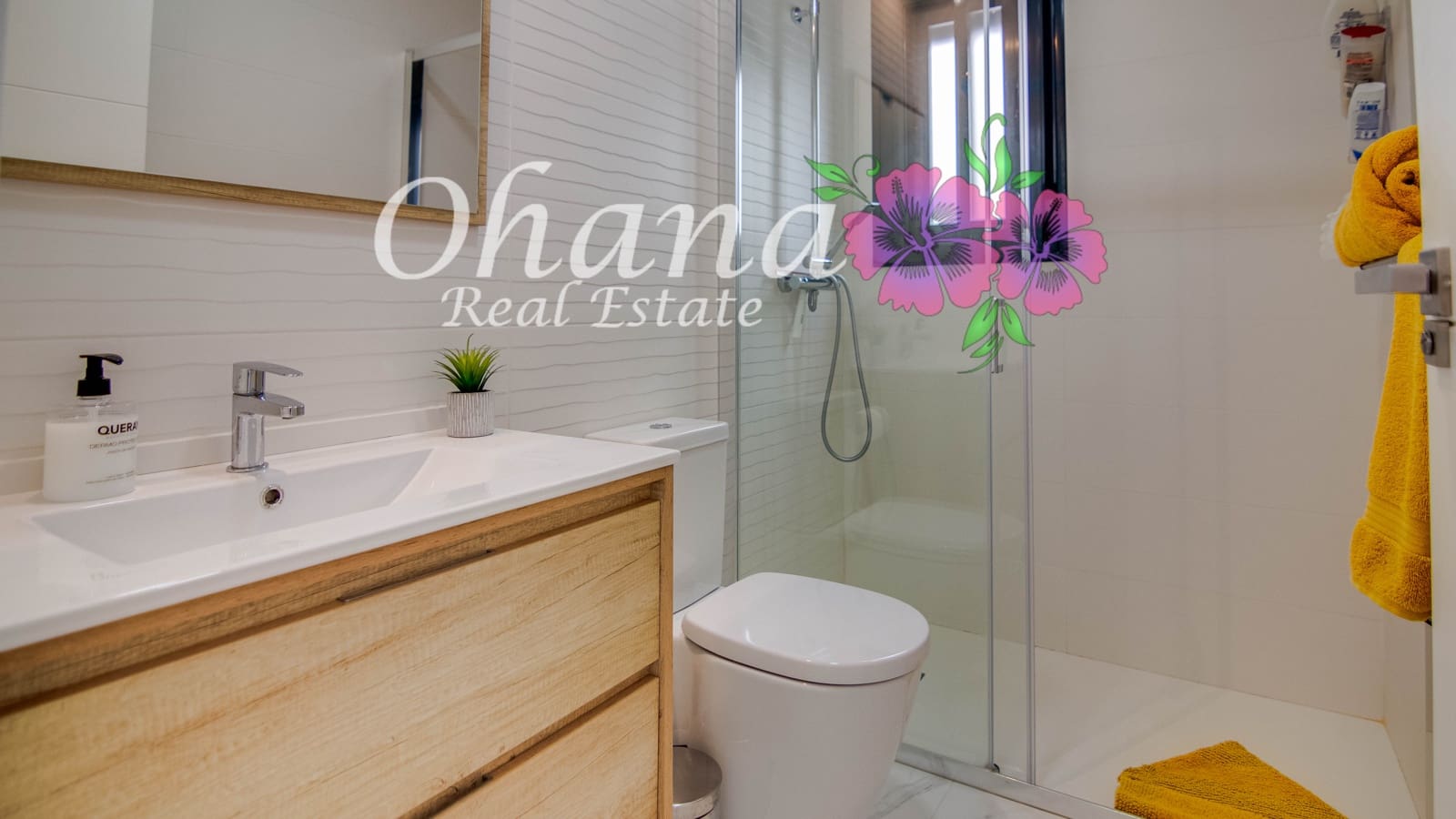 2 makuuhuone Huvila myytävänä paikassa Roda mukana uima-altaan 
autotalli - 339 500 € (Ref: 9600039)