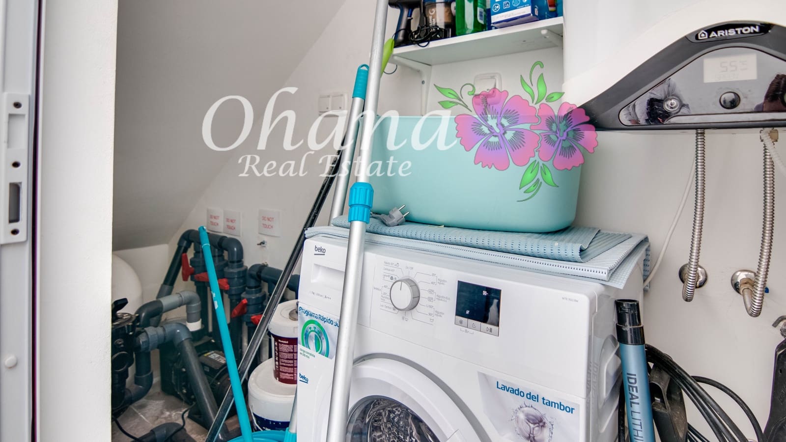 2 makuuhuone Huvila myytävänä paikassa Roda mukana uima-altaan 
autotalli - 339 500 € (Ref: 9600039)