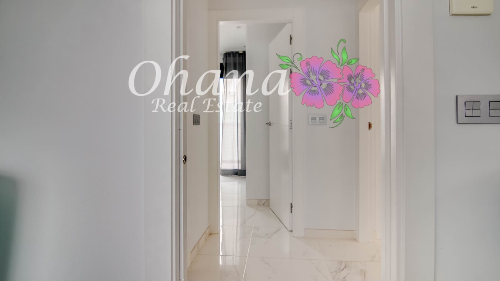 2 makuuhuone Huvila myytävänä paikassa Roda mukana uima-altaan 
autotalli - 339 500 € (Ref: 9600039)