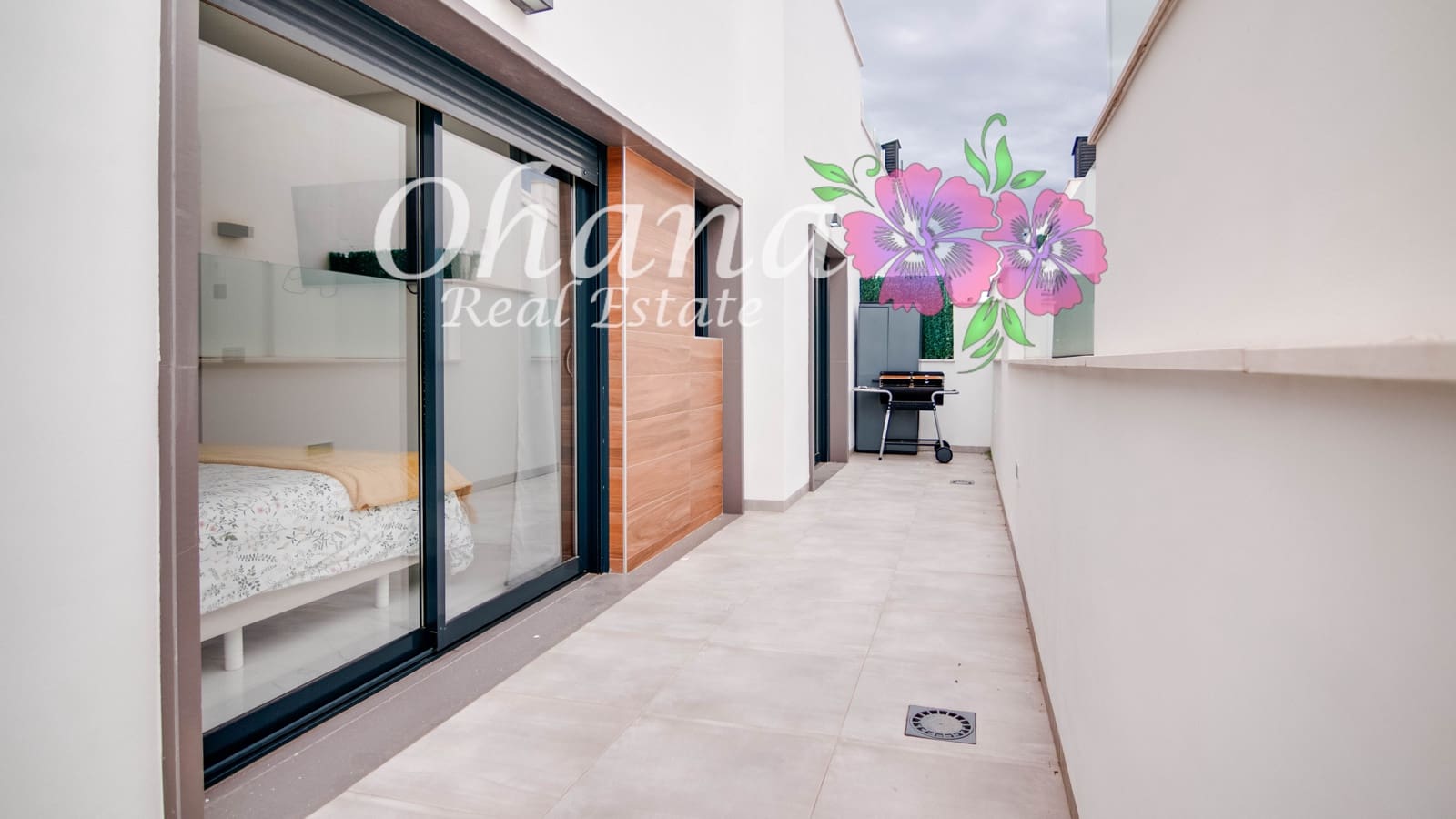 2 makuuhuone Huvila myytävänä paikassa Roda mukana uima-altaan 
autotalli - 339 500 € (Ref: 9600039)