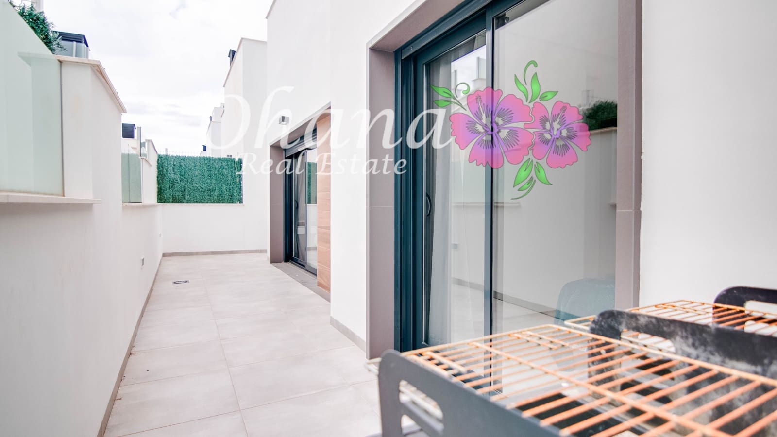 2 makuuhuone Huvila myytävänä paikassa Roda mukana uima-altaan 
autotalli - 339 500 € (Ref: 9600039)