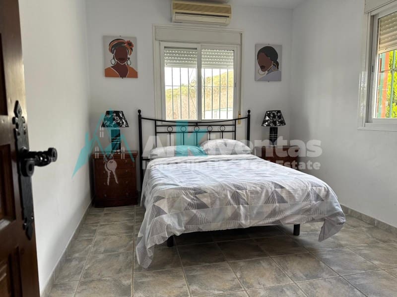 2 soveværelse Villa til salg i Coin - € 350.000 (Ref: 9626242)