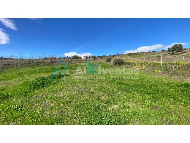 Rakentamaton maa myytävänä paikassa Alhaurín de la Torre - 75 000 € (Ref: 9626243)