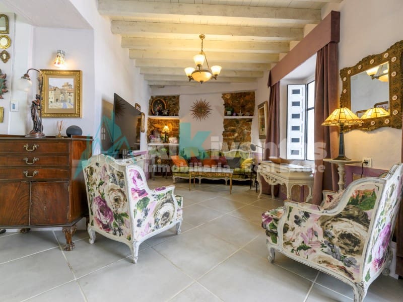 5 sovrum Villa till salu i Monda - 490 000 € (Ref: 9627528)