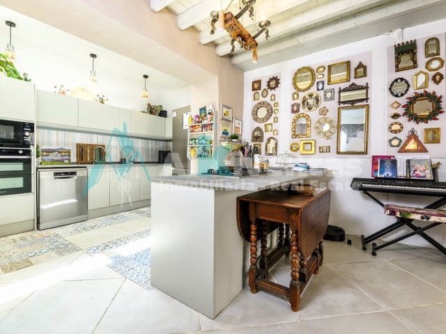 5 sovrum Villa till salu i Monda - 490 000 € (Ref: 9627528)