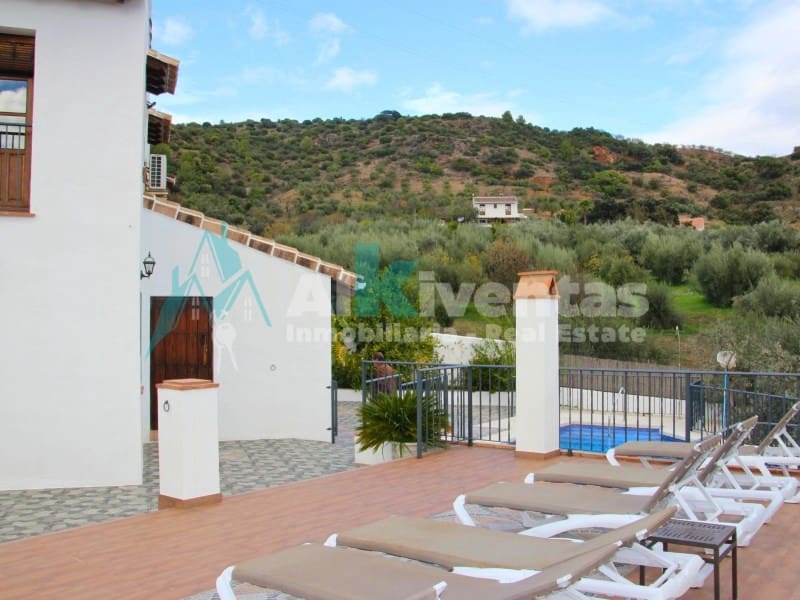 5 sovrum Villa till salu i Monda - 1 190 000 € (Ref: 9627529)