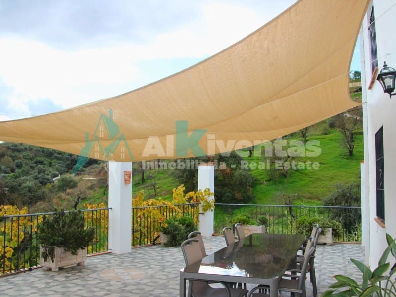 5 sovrum Villa till salu i Monda - 1 190 000 € (Ref: 9627529)