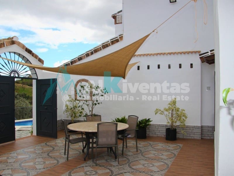 5 sovrum Villa till salu i Monda - 1 190 000 € (Ref: 9627529)