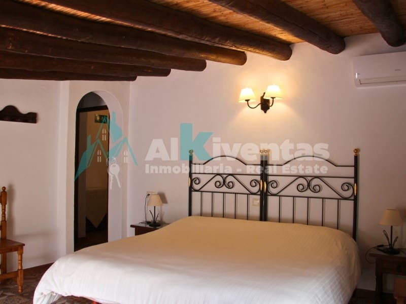 5 sovrum Villa till salu i Monda - 1 190 000 € (Ref: 9627529)