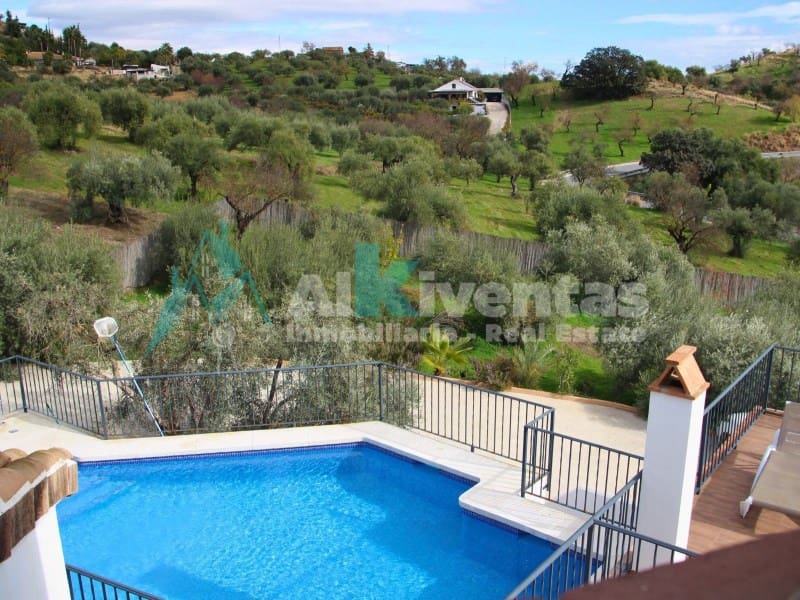 5 sovrum Villa till salu i Monda - 1 190 000 € (Ref: 9627529)