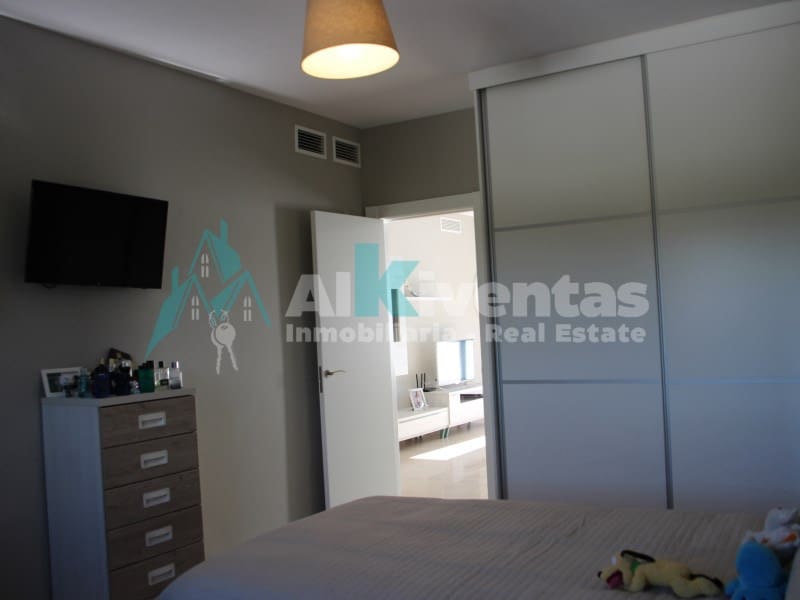 3 makuuhuone Huvila myytävänä paikassa Pizarra mukana 
autotalli - 629 000 € (Ref: 9627531)