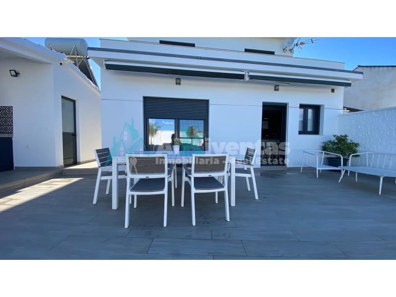 3 makuuhuone Huvila myytävänä paikassa Pizarra mukana 
autotalli - 629 000 € (Ref: 9627531)