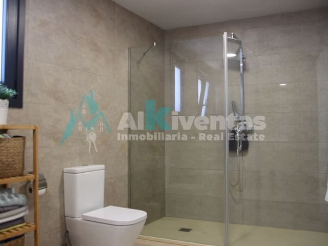 3 makuuhuone Huvila myytävänä paikassa Pizarra mukana 
autotalli - 629 000 € (Ref: 9627531)