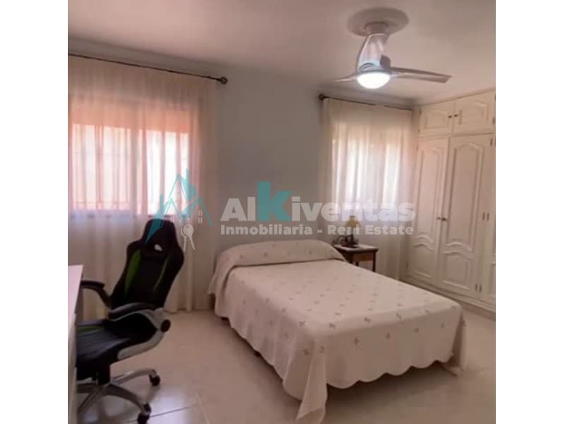 Local Comercial en Alhaurín de la Torre en venta - 557.000 € (Ref: 9627533)