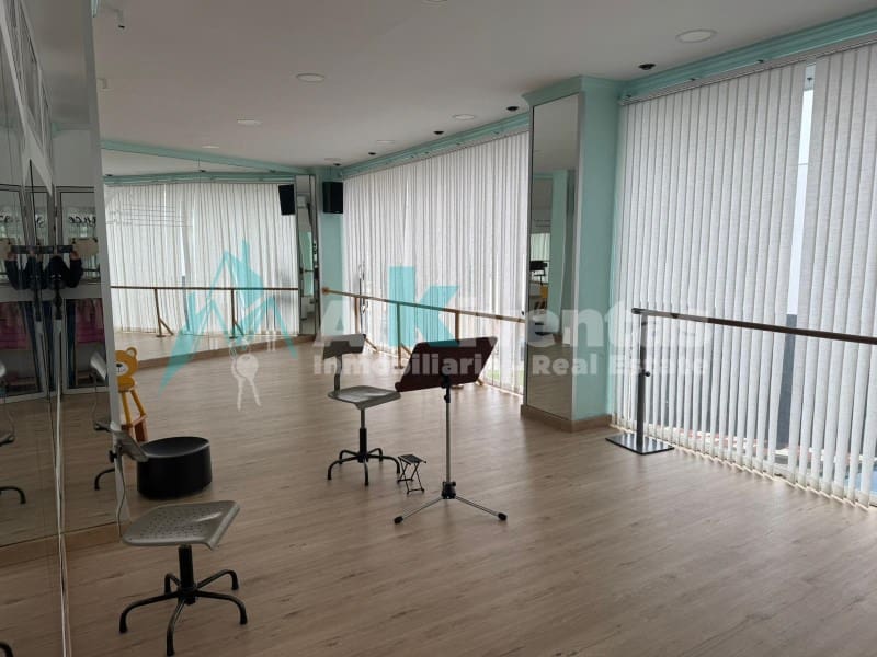 Kommersiell till salu i Alhaurin el Grande - 439 000 € (Ref: 9637301)