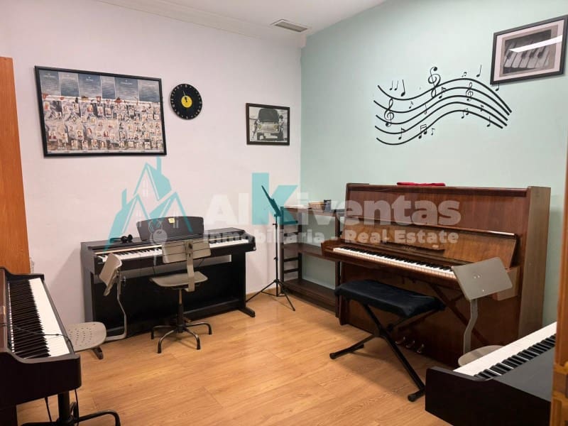 Kommersiell till salu i Alhaurin el Grande - 439 000 € (Ref: 9637301)