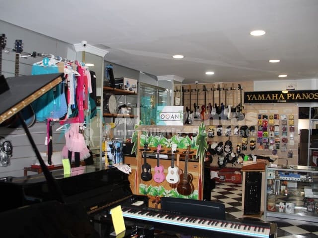 Comercial para venda em Alhaurín el Grande - 439 000 € (Ref: 9637301)