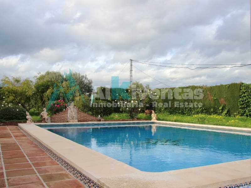 3 bedroom Villa for sale in Alhaurin el Grande with garage - € 437,000 (Ref: 9721493)