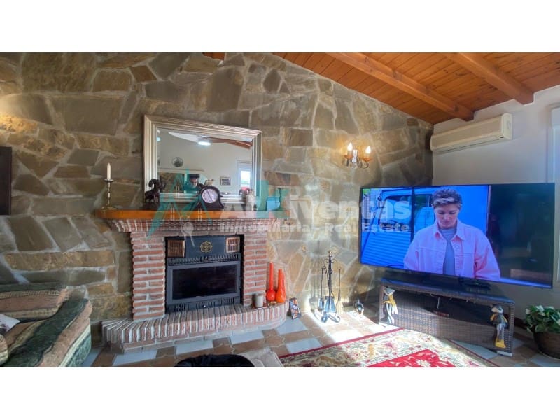 3 bedroom Villa for sale in Alhaurin el Grande with garage - € 437,000 (Ref: 9721493)