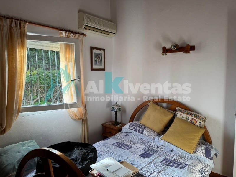 3 bedroom Villa for sale in Alhaurin el Grande with garage - € 437,000 (Ref: 9721493)