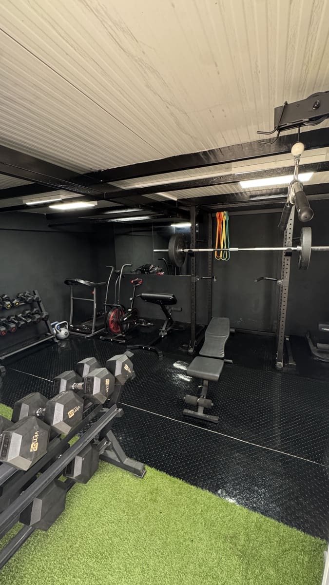 4 bedroom Finca/Country House for sale in La Romana with pool - € 240,000 (Ref: 9532607)