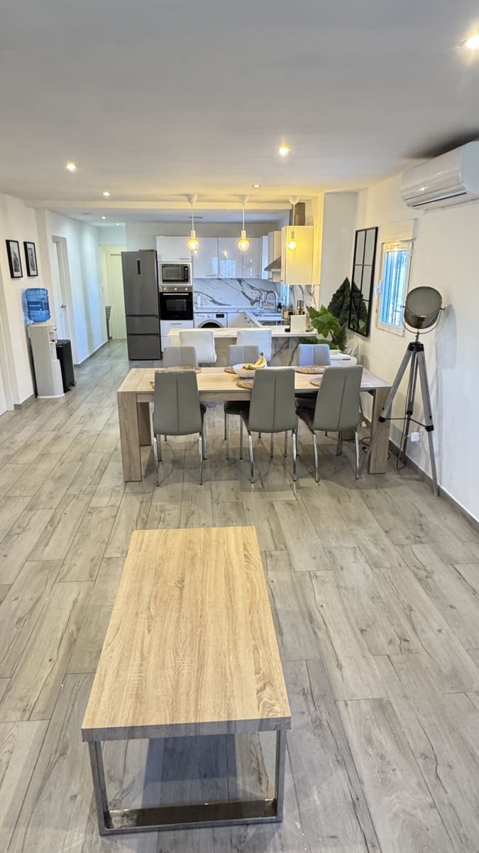 4 bedroom Finca/Country House for sale in La Romana with pool - € 240,000 (Ref: 9532607)