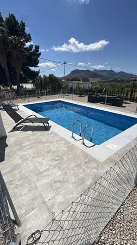 4 bedroom Finca/Country House for sale in La Romana with pool - € 240,000 (Ref: 9532607)