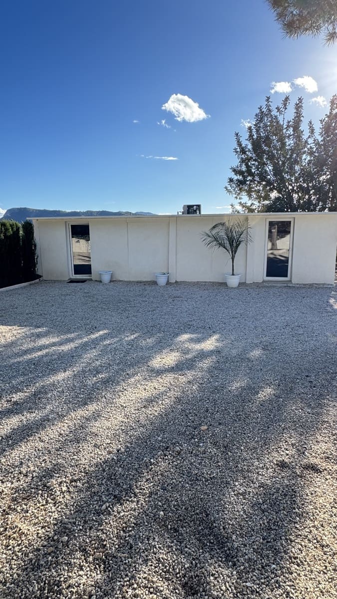 4 bedroom Finca/Country House for sale in La Romana with pool - € 240,000 (Ref: 9532607)