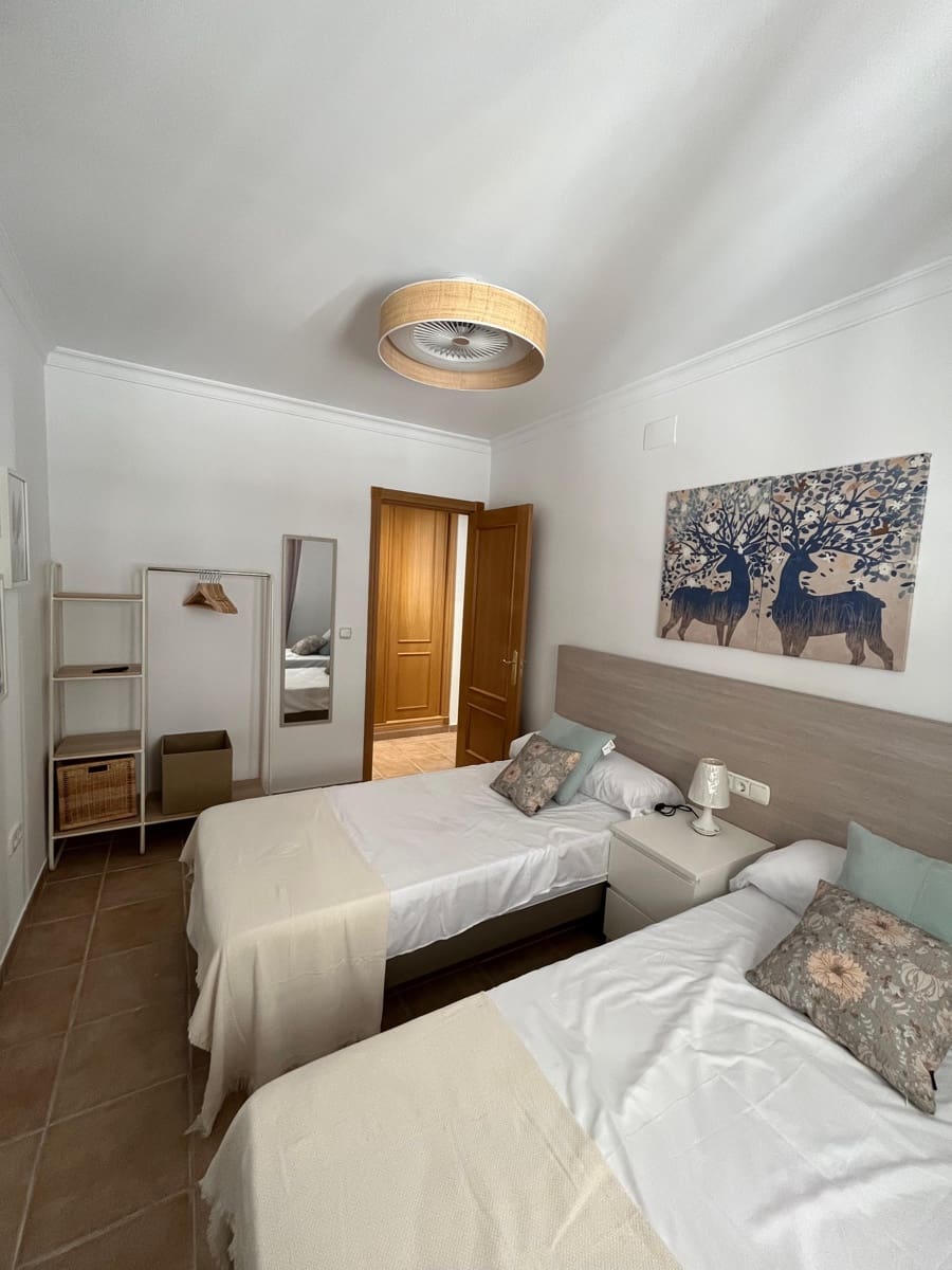 2 slaapkamer Appartement te koop in Almunecar met zwembad - € 235.000 (Ref: 9632638)