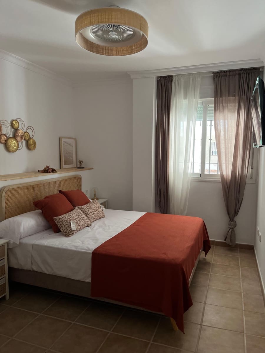 2 slaapkamer Appartement te koop in Almunecar met zwembad - € 220.000 (Ref: 9632647)