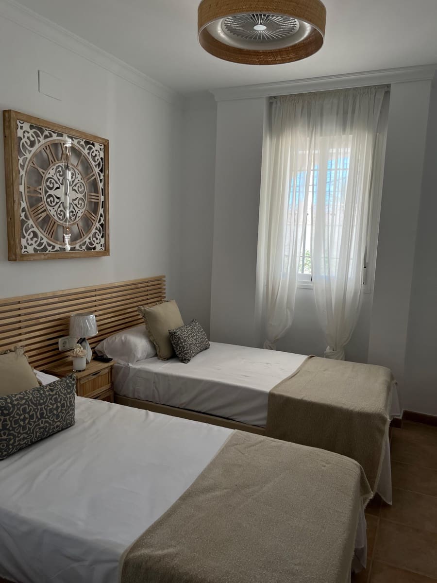 3 soveværelse Lejlighed til salg i Almunecar med swimmingpool - € 339.000 (Ref: 9632767)