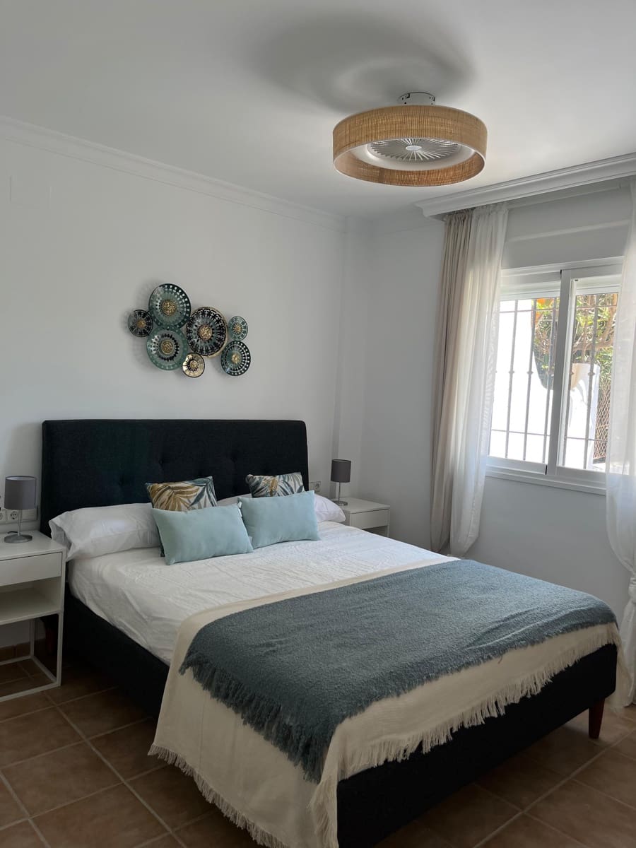 3 soveværelse Lejlighed til salg i Almunecar med swimmingpool - € 339.000 (Ref: 9632767)