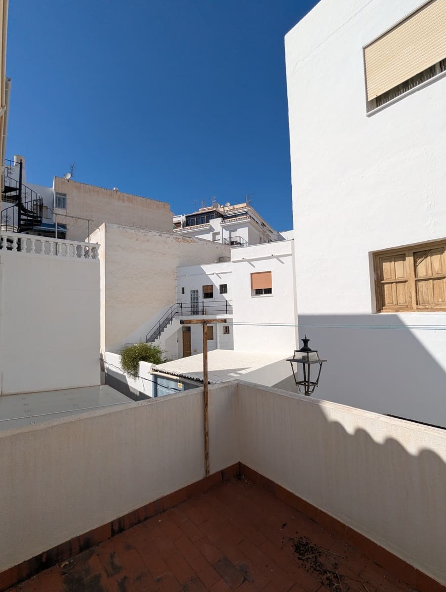 4 chambre Maison de Ville à vendre à Salobrena avec garage - 179 000 € (Ref: 9632769)