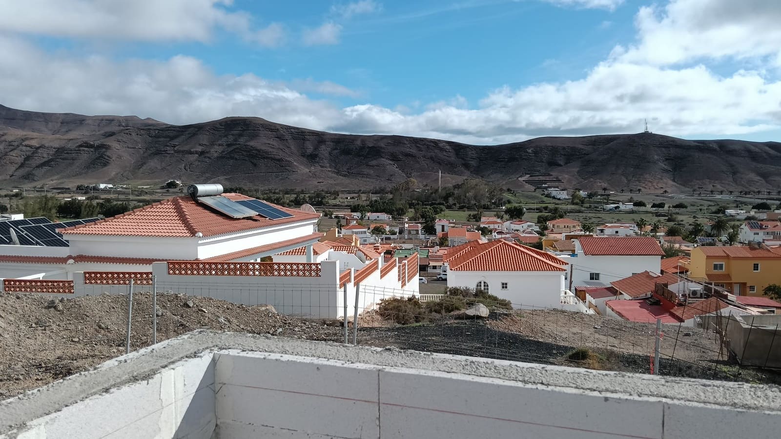 3 soveværelse Villa til salg i Tarajalejo med garage - € 430.000 (Ref: 9547212)