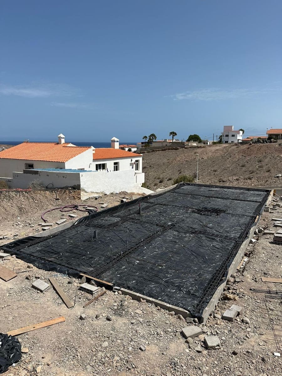 3 bedroom Villa for sale in Tarajalejo with garage - € 430,000 (Ref: 9547212)