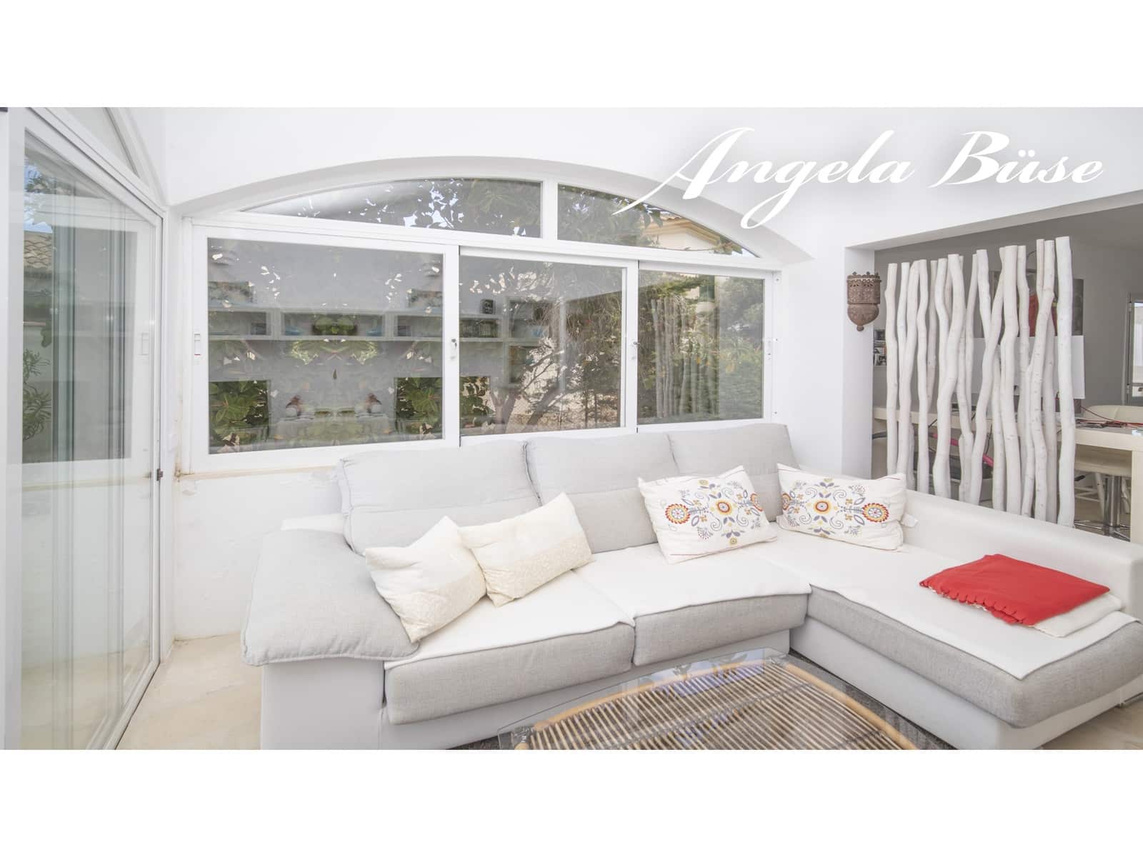 3 soverom Villa til salgs i Cala Murada med svømmebasseng garasje - € 580 000 (Ref: 9618441)