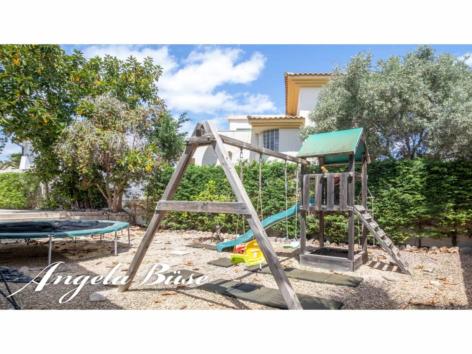 3 soverom Villa til salgs i Cala Murada med svømmebasseng garasje - € 580 000 (Ref: 9618441)