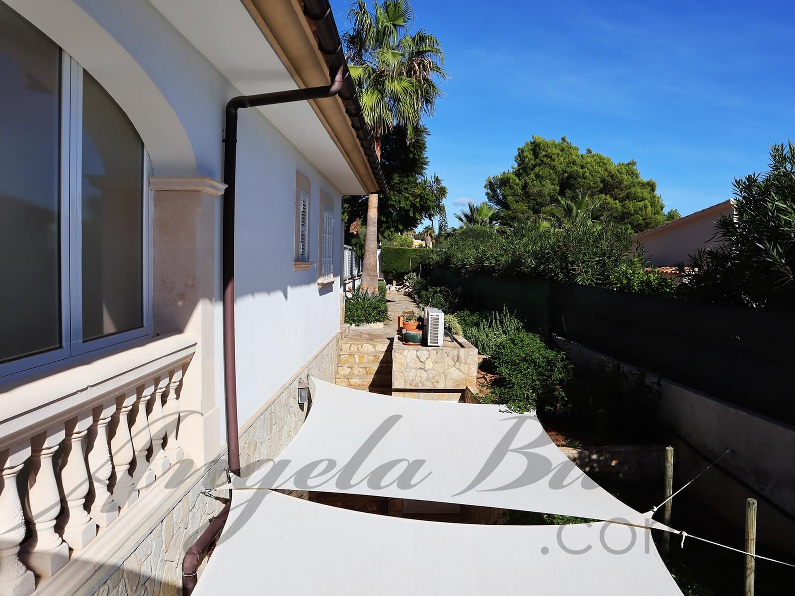 3 soverom Villa til salgs i Cala Murada med svømmebasseng garasje - € 1 800 000 (Ref: 9640634)