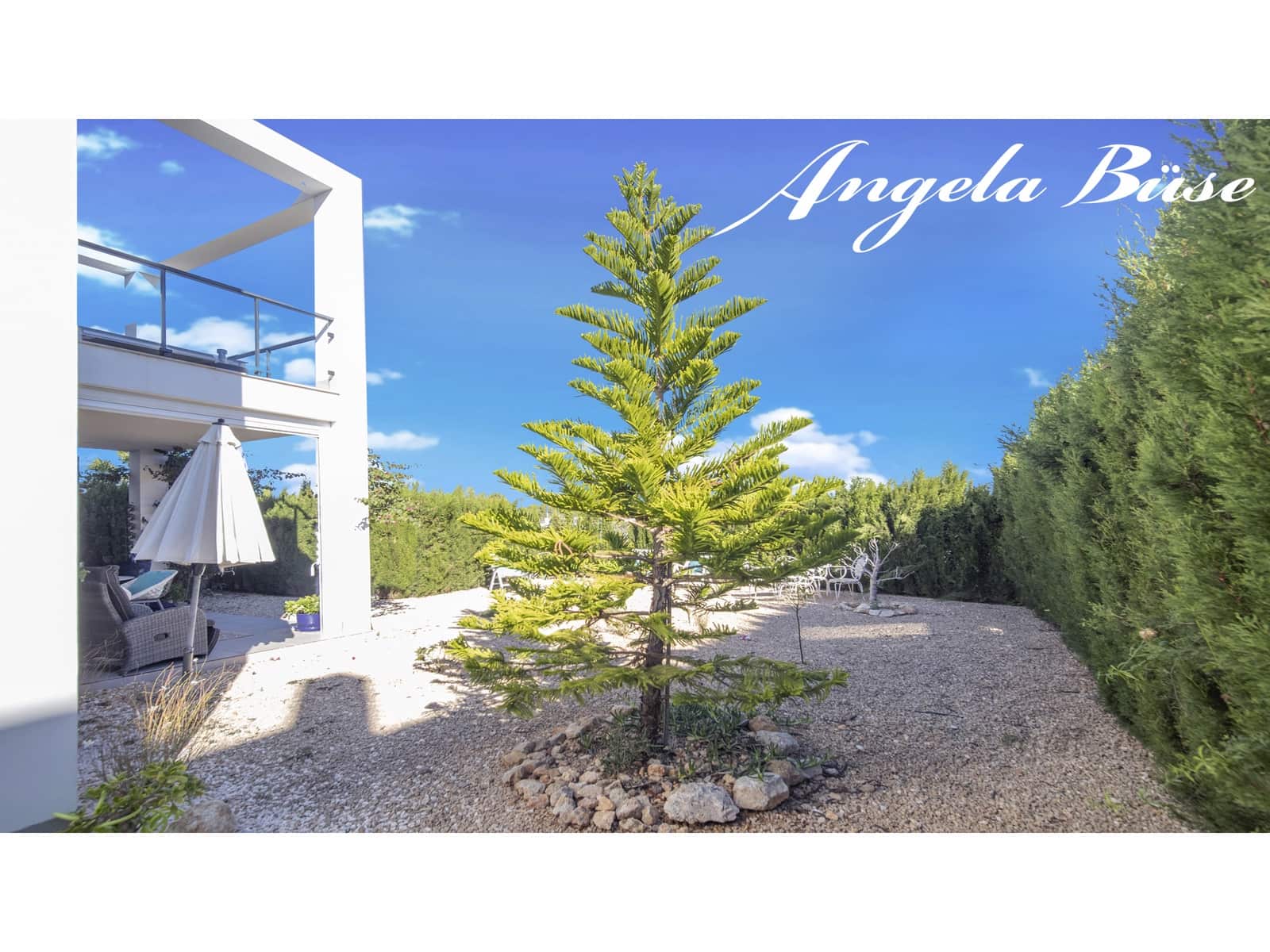 2 soverom Rekkehus til salgs i Cala Murada med svømmebasseng garasje - € 390 000 (Ref: 9640645)