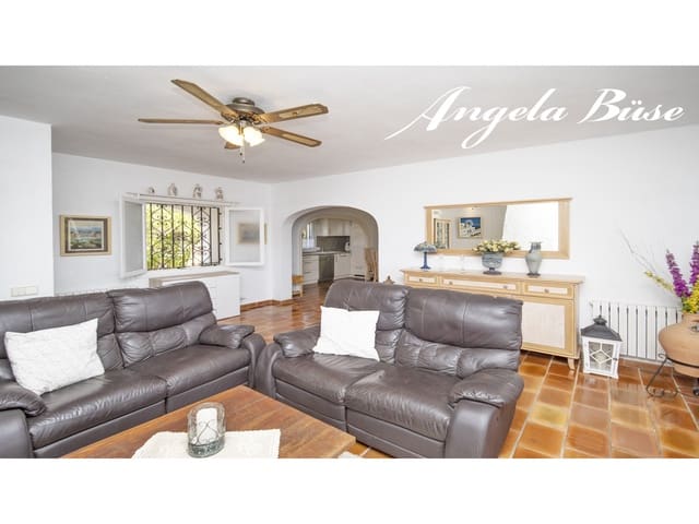 3 soverom Villa til salgs i Cala Murada, Manacor med svømmebasseng garasje - € 750 000 (Ref: 9640666)