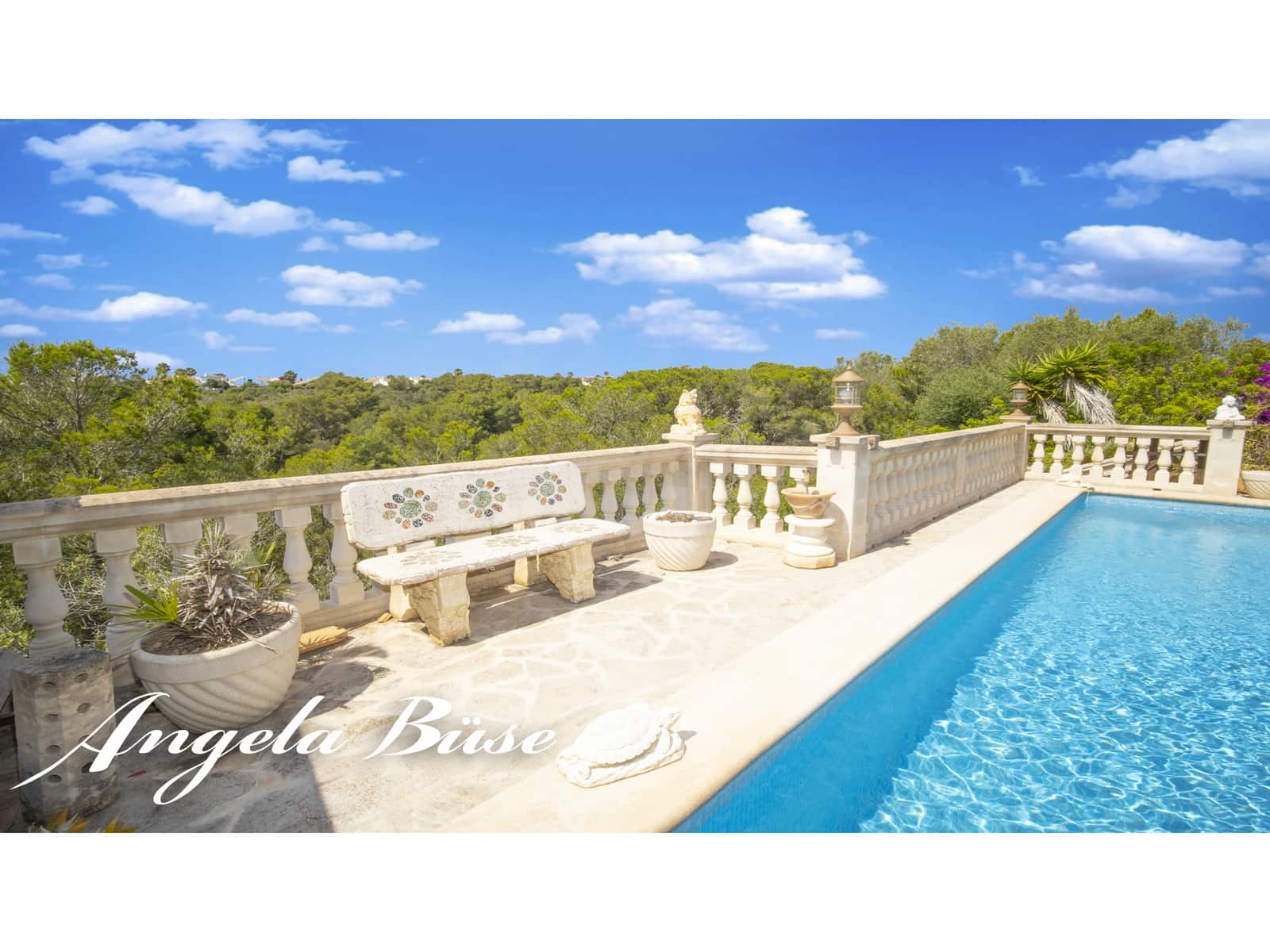 3 soverom Villa til salgs i Cala Murada med svømmebasseng garasje - € 750 000 (Ref: 9640666)